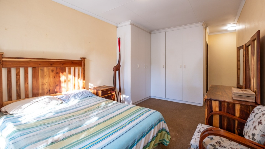 3 Bedroom Property for Sale in Denneoord Western Cape